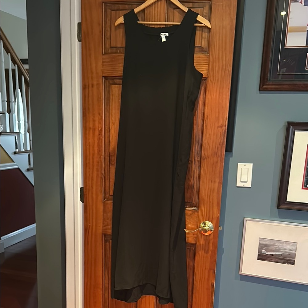 Elegant Black Sleeveless Dress